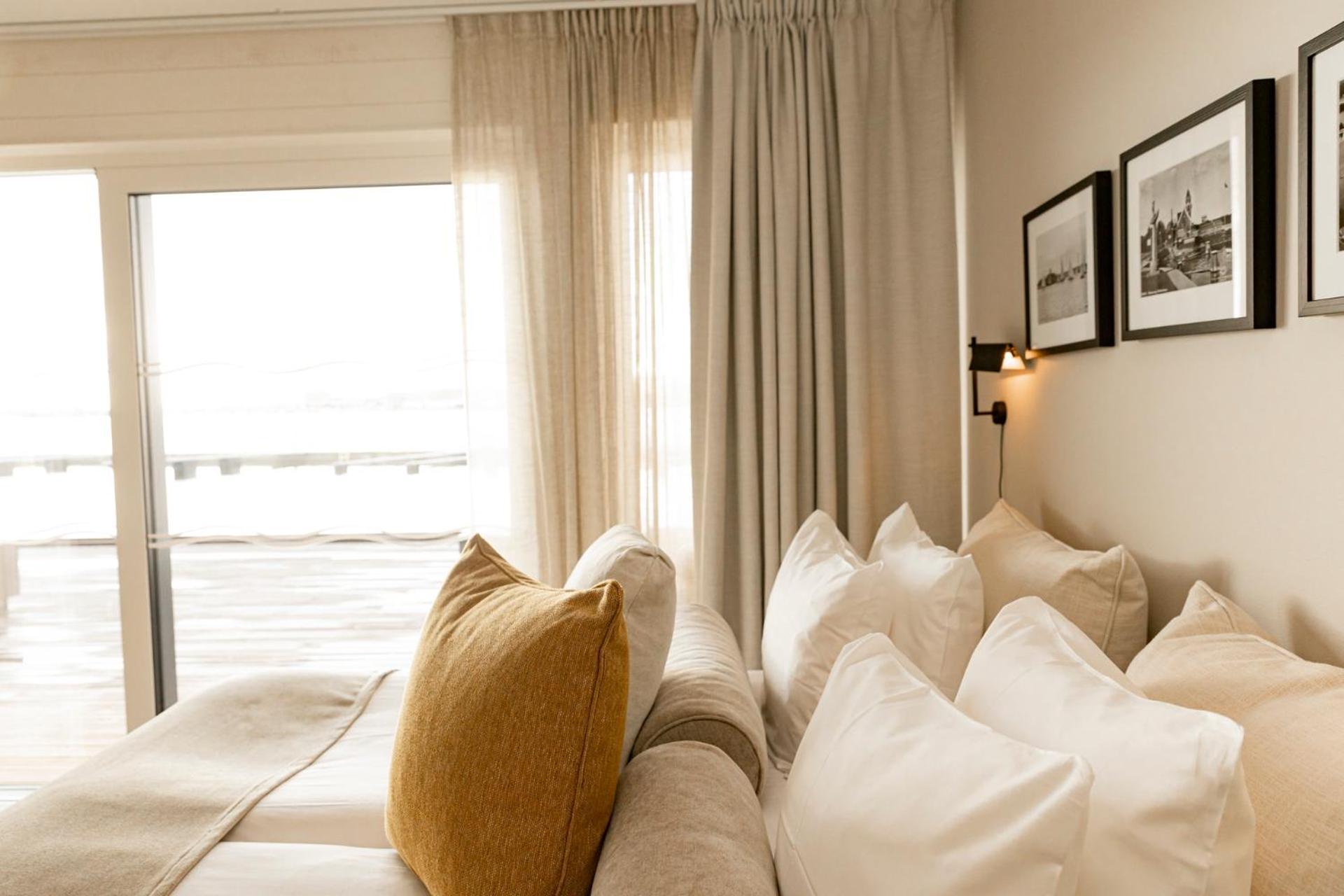 Slottsholmen Hotell Och Restaurang 바스터벡 외부 사진
